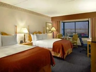 Hilton Long Island/Huntington Hotel Melville 3*,  United States